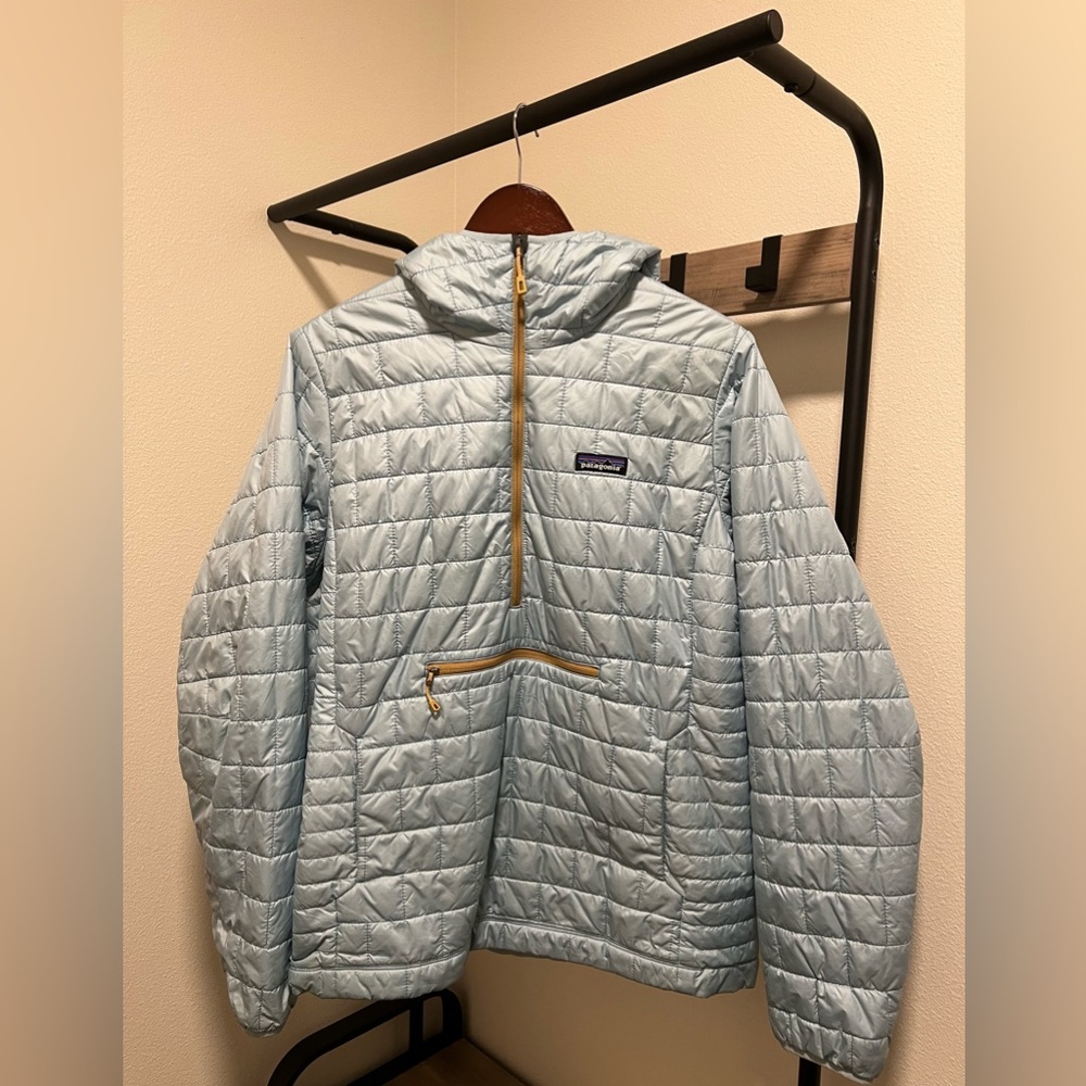 Women’s Blue/Gold Patagonia Pull Over Puffer